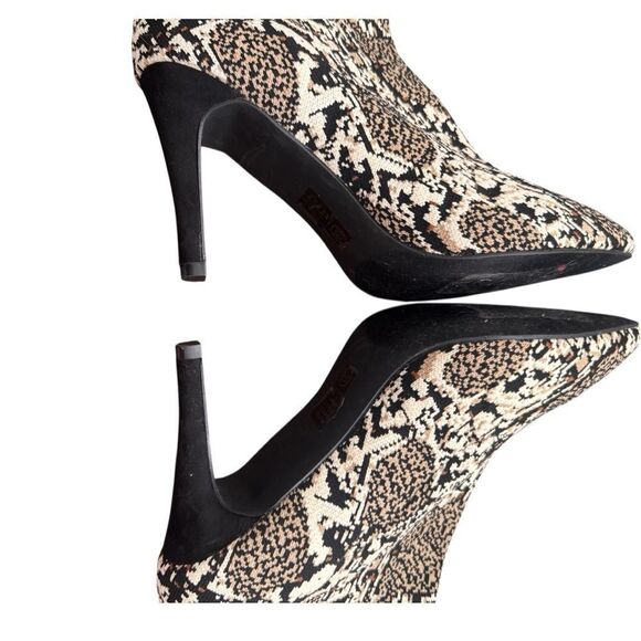 MIA McKinley Snake Print Sock Booties Sz 8.5 Stretch Knit Fabric Stiletto Heel - Picture 5 of 9